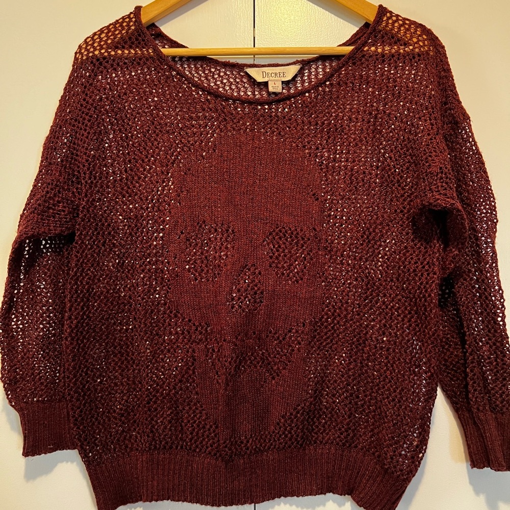 Wine skull sweater